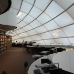 Abbildung des Arbeitsbereichs der Philologischen Bibliothek.